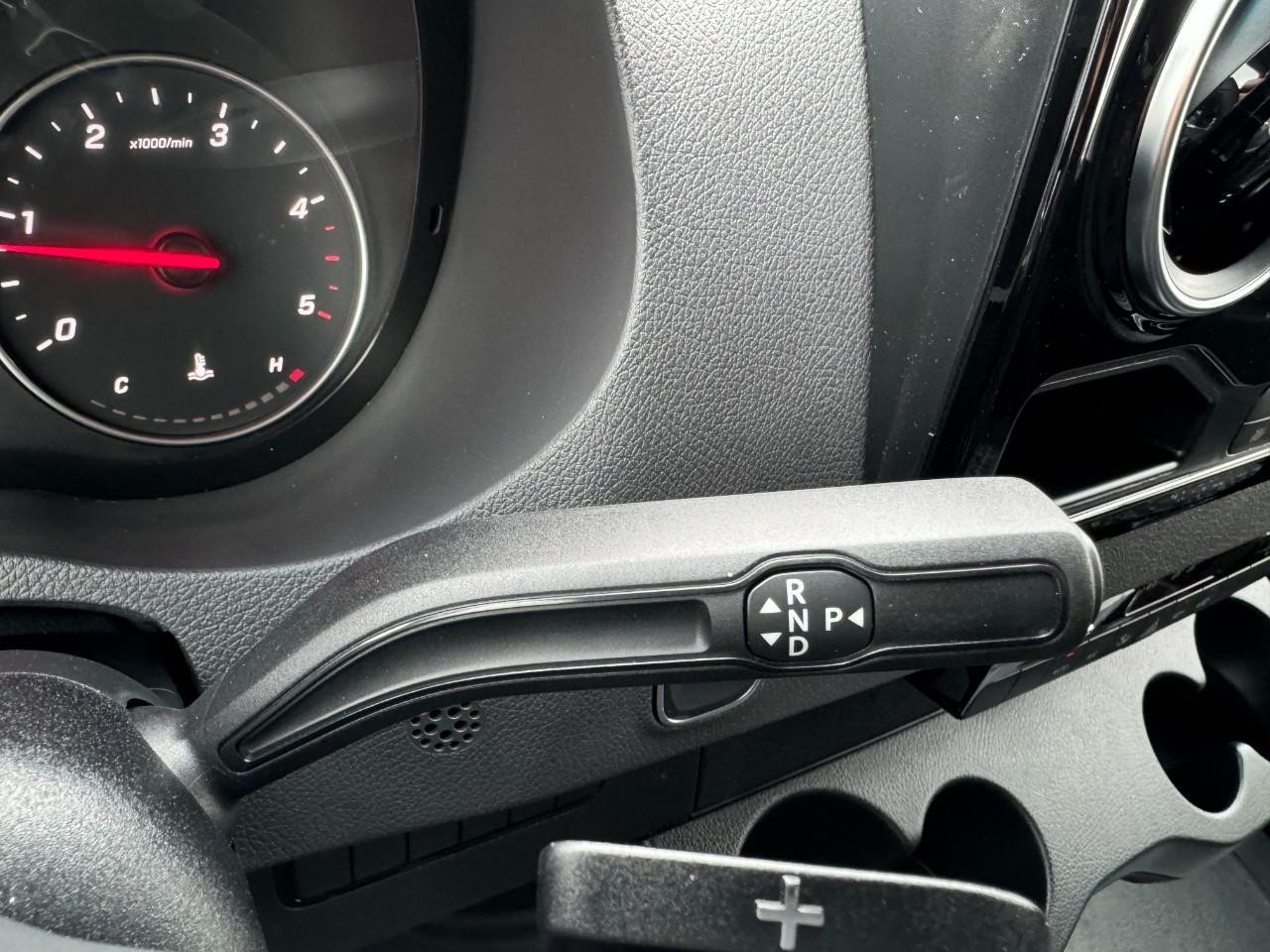 Mercedes-Benz Sprinter Cargo Van Vehicle Full-screen Gallery Image 27