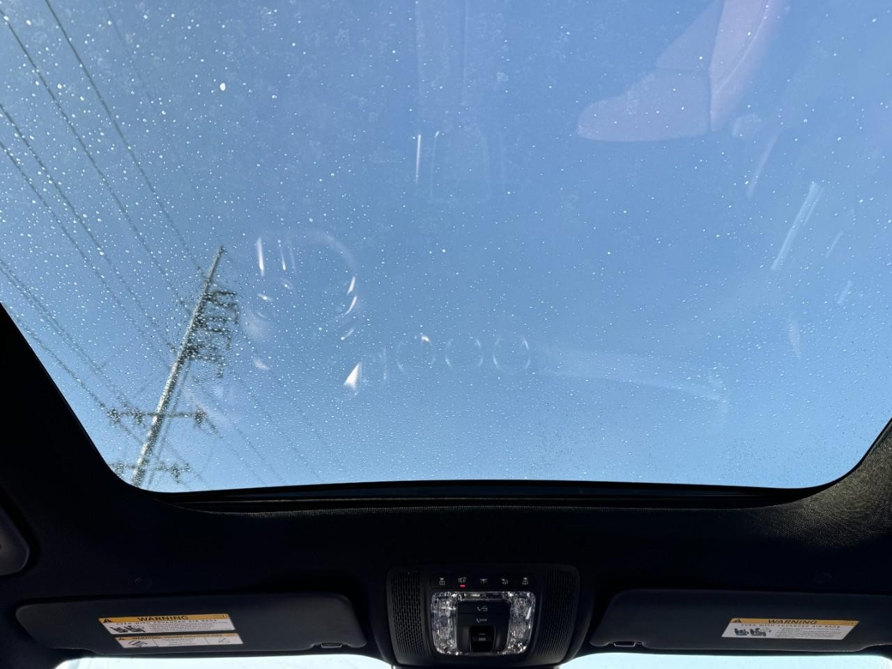 Mercedes-Benz GLB Vehicle Full-screen Gallery Image 18