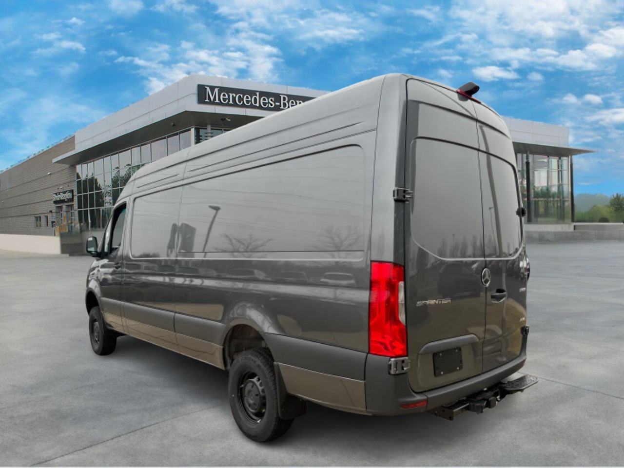 Mercedes-Benz Sprinter Cargo Van Vehicle Full-screen Gallery Image 3