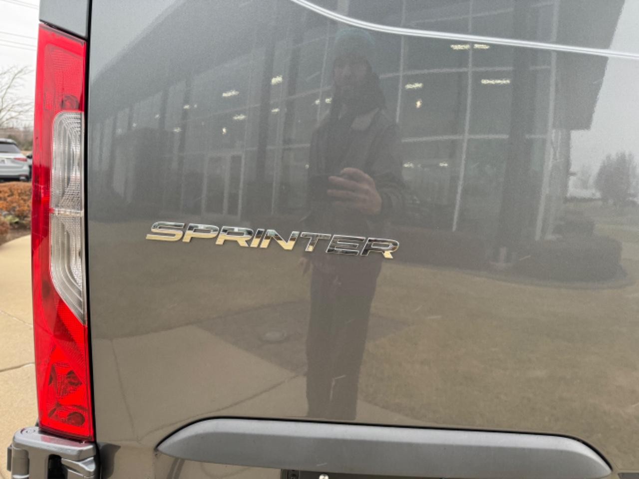 Mercedes-Benz Sprinter Cargo Van Vehicle Full-screen Gallery Image 10