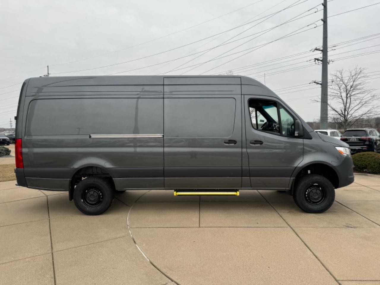 Mercedes-Benz Sprinter Cargo Van Vehicle Full-screen Gallery Image 14