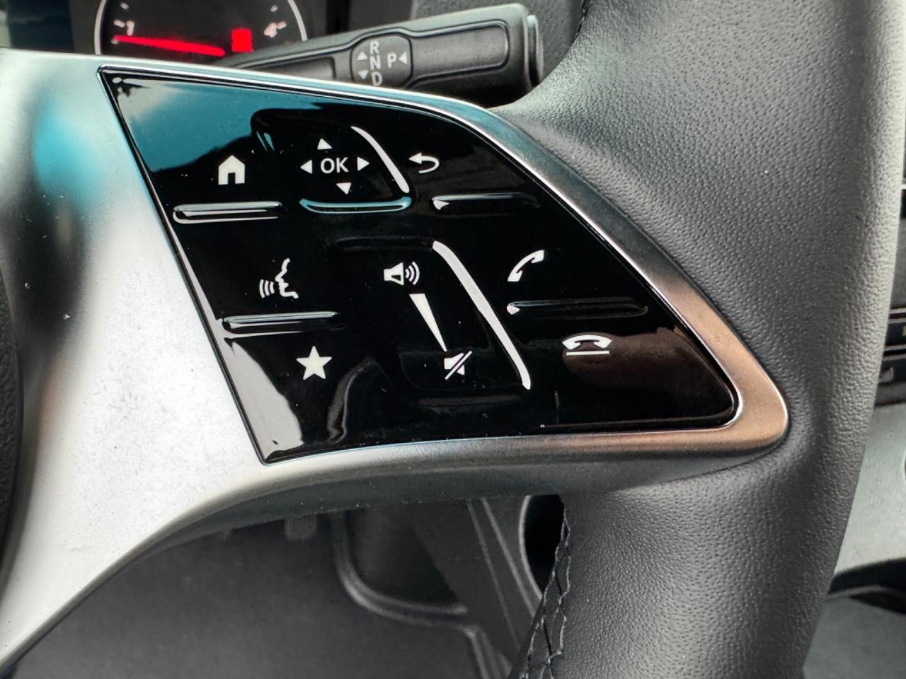 Mercedes-Benz Sprinter Cargo Van Vehicle Full-screen Gallery Image 29