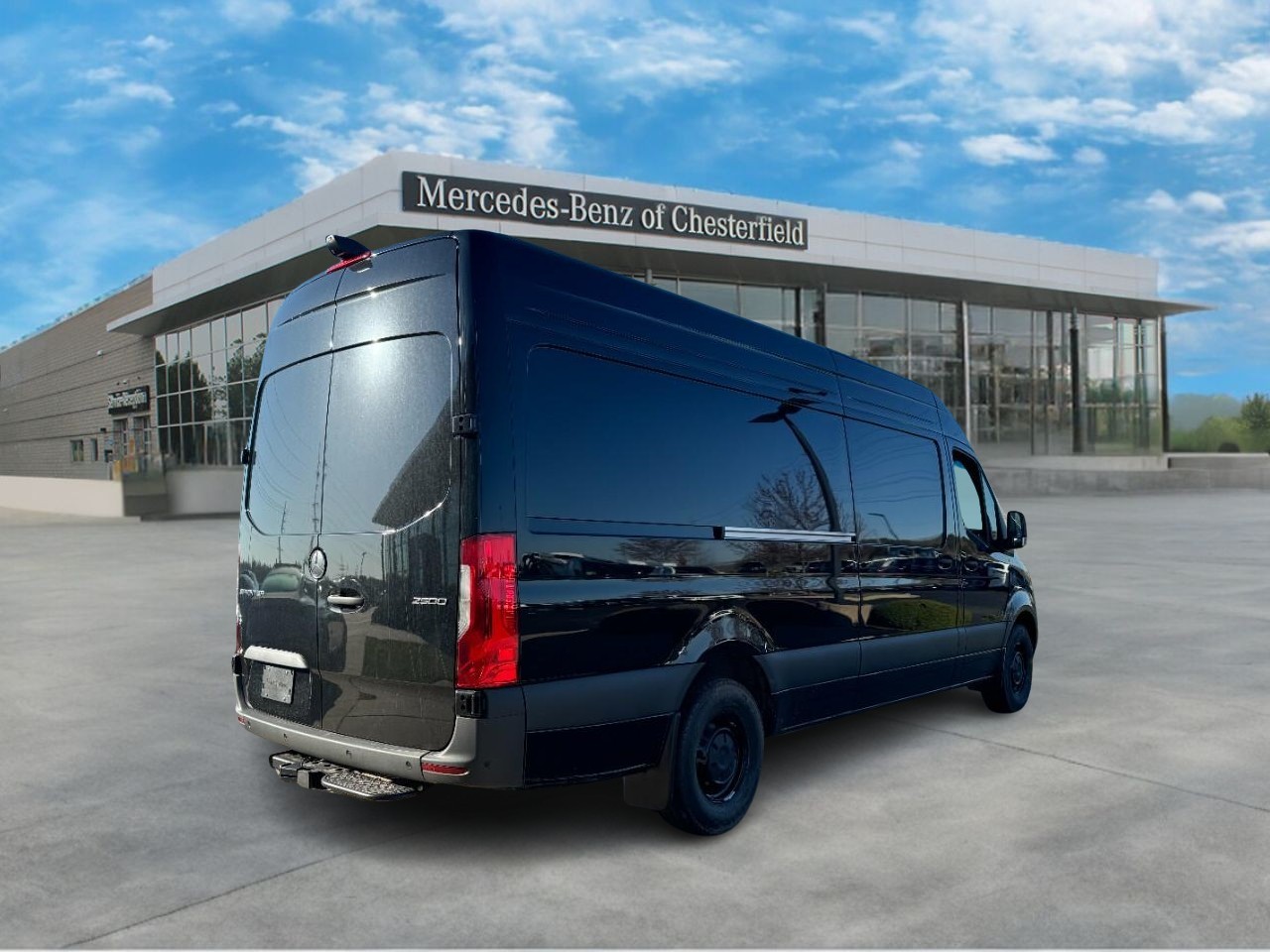 Mercedes-Benz Sprinter Cargo Van Vehicle Full-screen Gallery Image 4