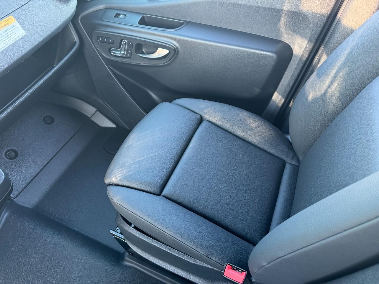 Mercedes-Benz Sprinter Cargo Van Vehicle Full-screen Gallery Image 9