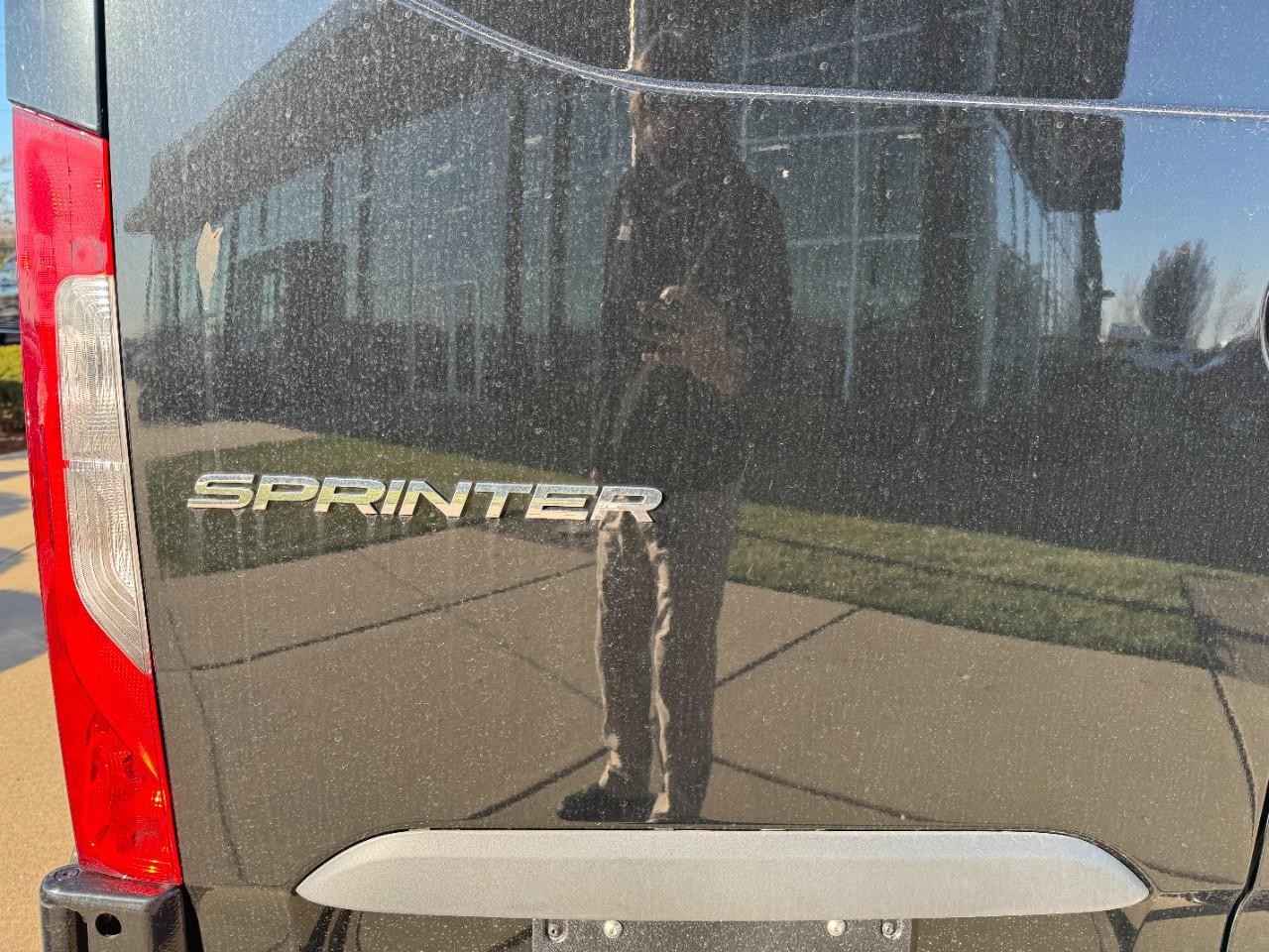 Mercedes-Benz Sprinter Cargo Van Vehicle Full-screen Gallery Image 14