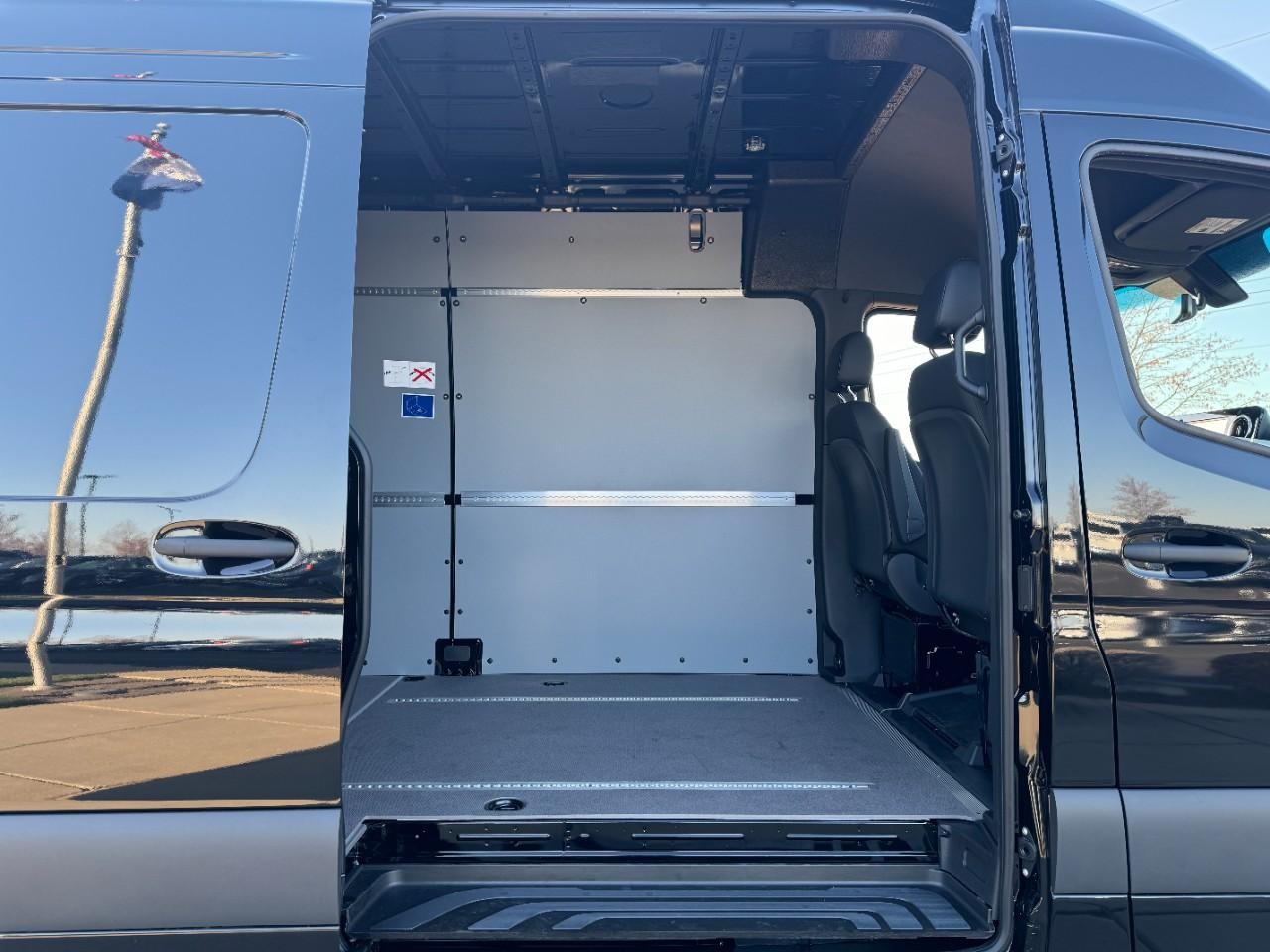 Mercedes-Benz Sprinter Cargo Van Vehicle Full-screen Gallery Image 18