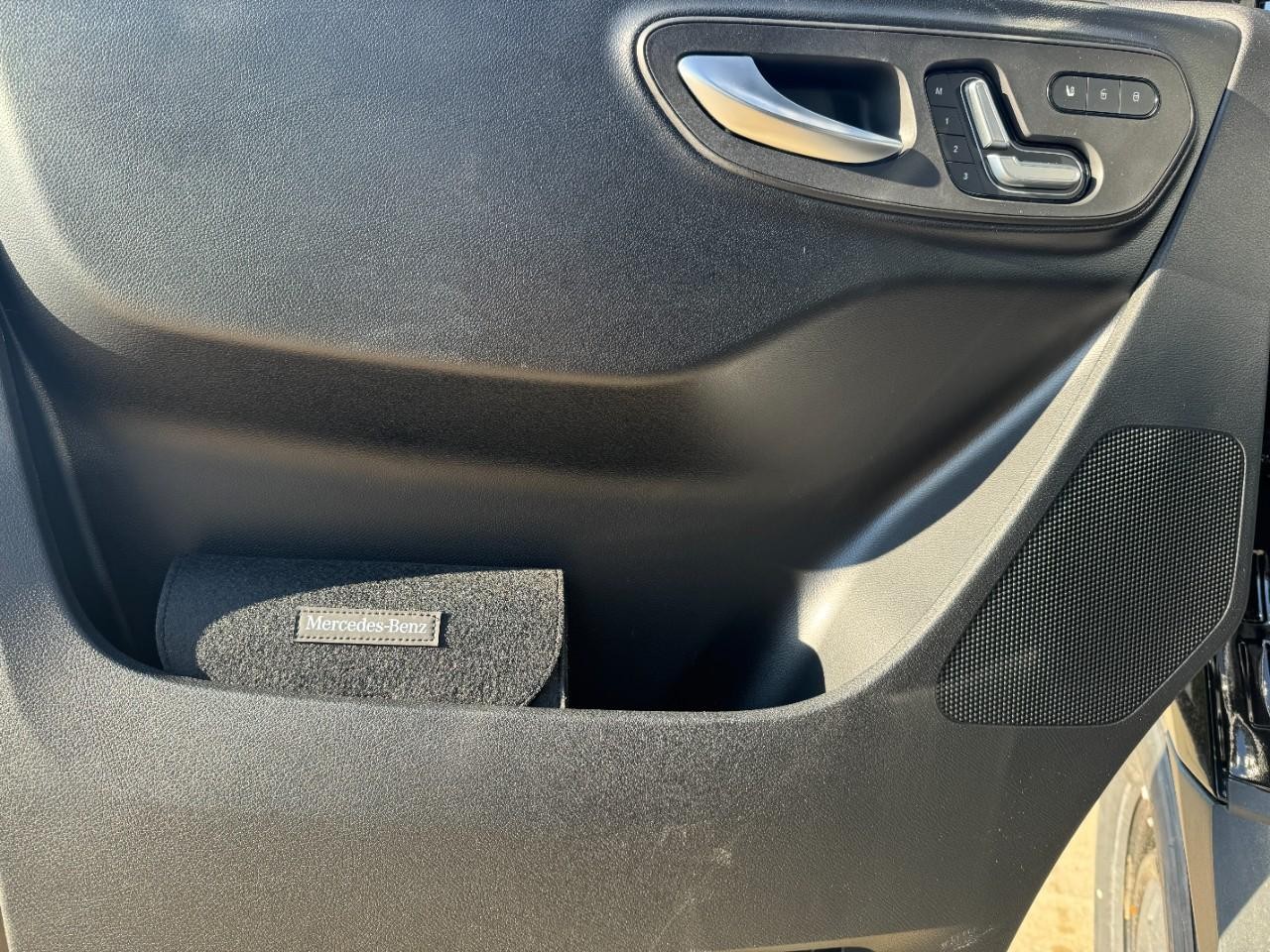 Mercedes-Benz Sprinter Cargo Van Vehicle Full-screen Gallery Image 23