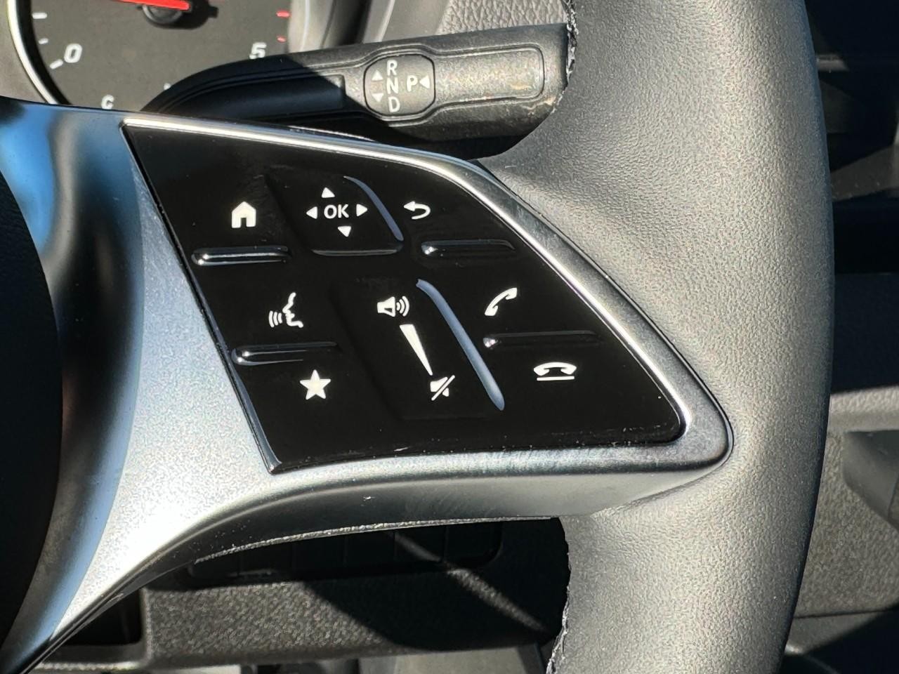 Mercedes-Benz Sprinter Cargo Van Vehicle Full-screen Gallery Image 30