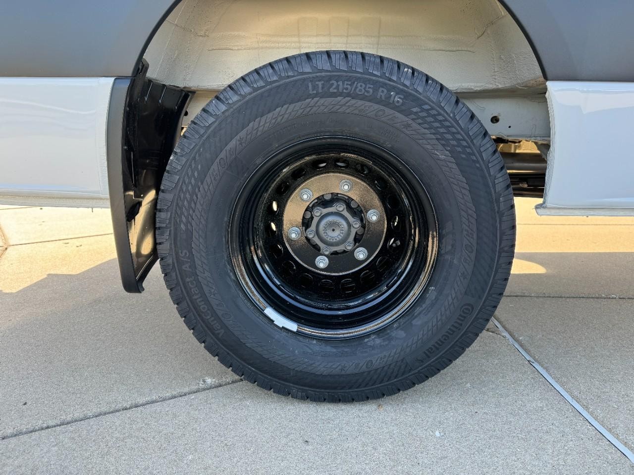 Mercedes-Benz Sprinter Cargo Van Vehicle Full-screen Gallery Image 5