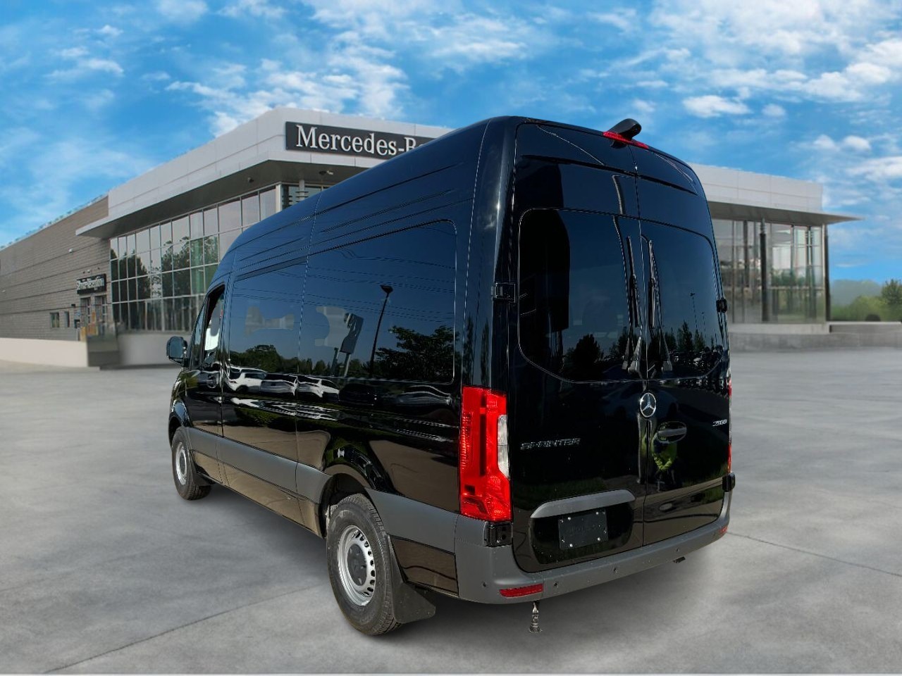 Mercedes-Benz Sprinter Passenger Van Vehicle Full-screen Gallery Image 3