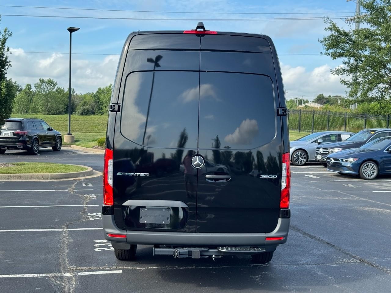 Mercedes-Benz Sprinter Cargo Van Vehicle Full-screen Gallery Image 4