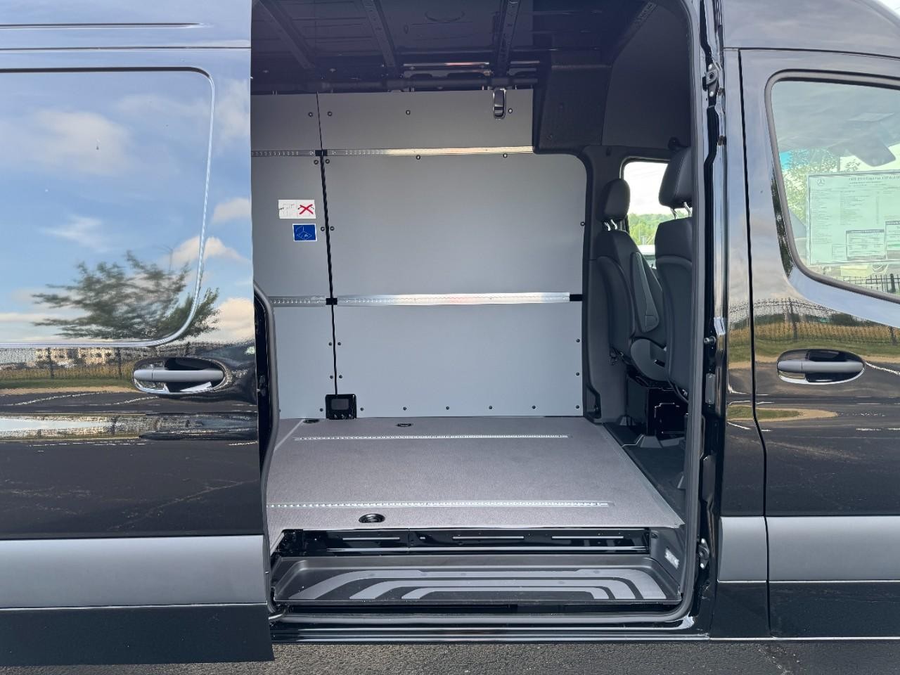 Mercedes-Benz Sprinter Cargo Van Vehicle Full-screen Gallery Image 13