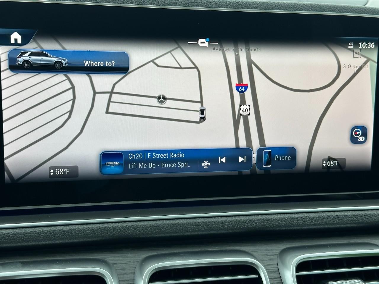 Mercedes-Benz GLE Vehicle Full-screen Gallery Image 29