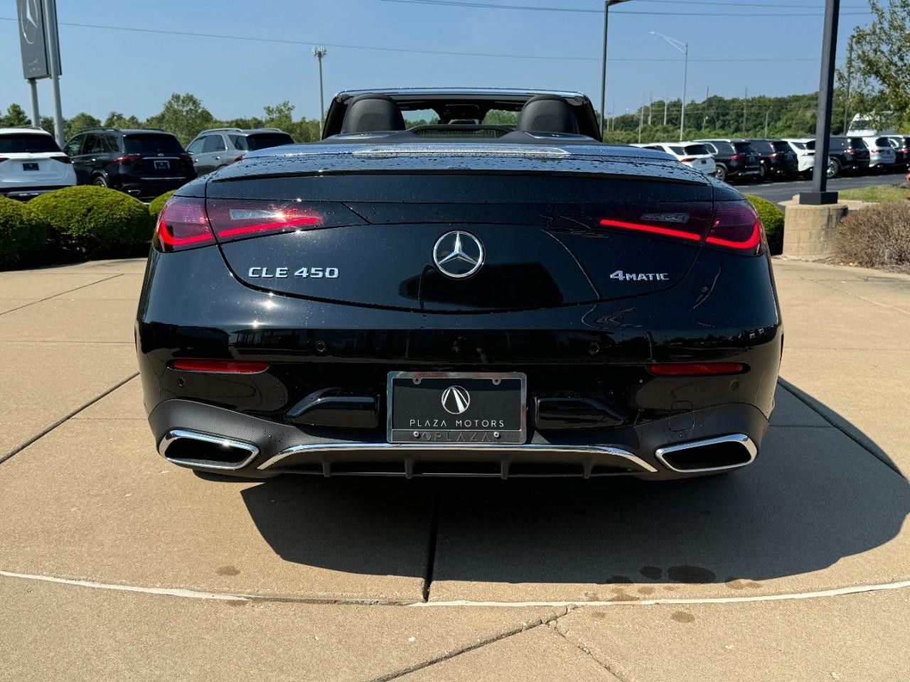 Mercedes-Benz CLE Vehicle Full-screen Gallery Image 9