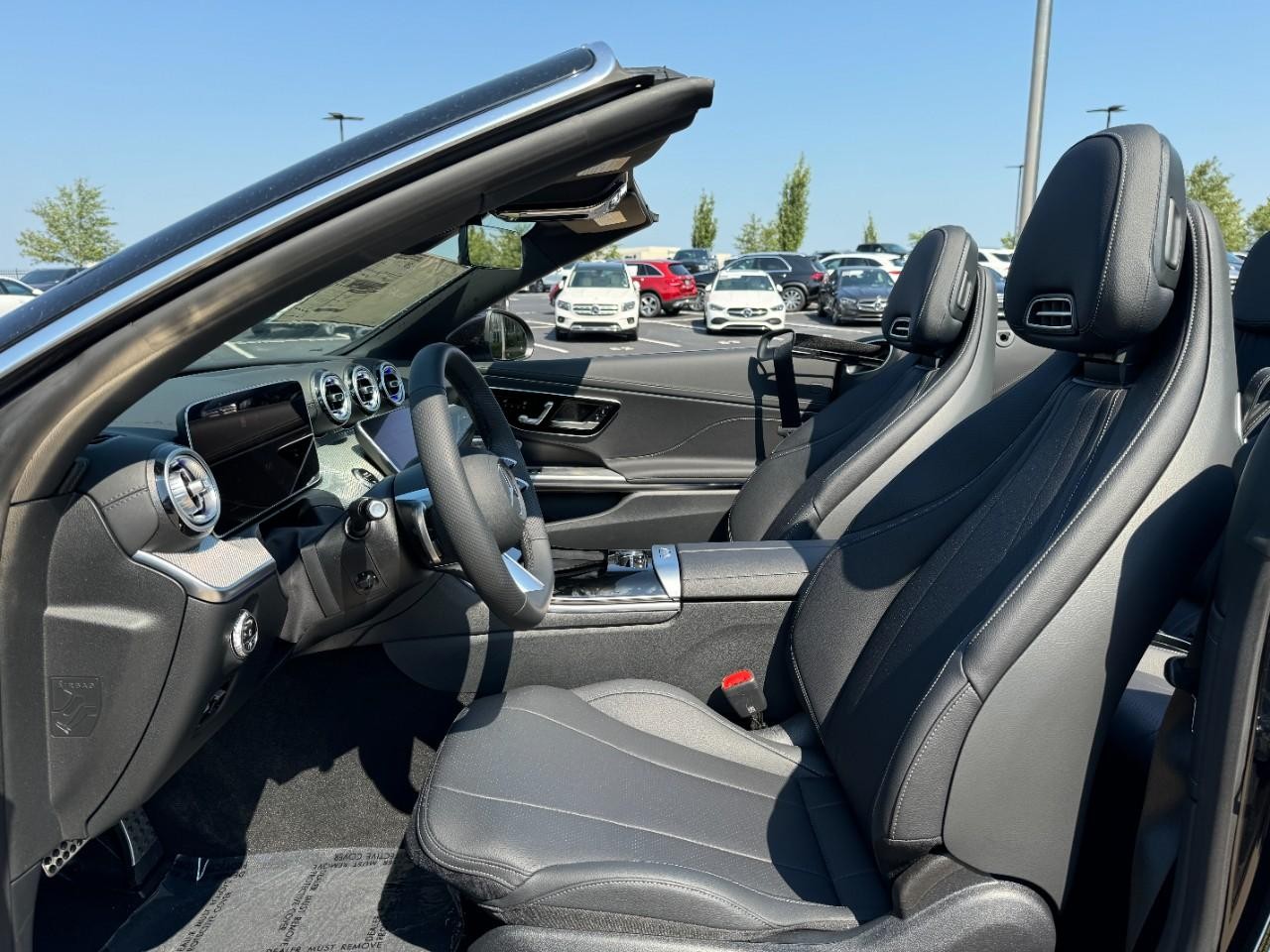 Mercedes-Benz CLE Vehicle Full-screen Gallery Image 27