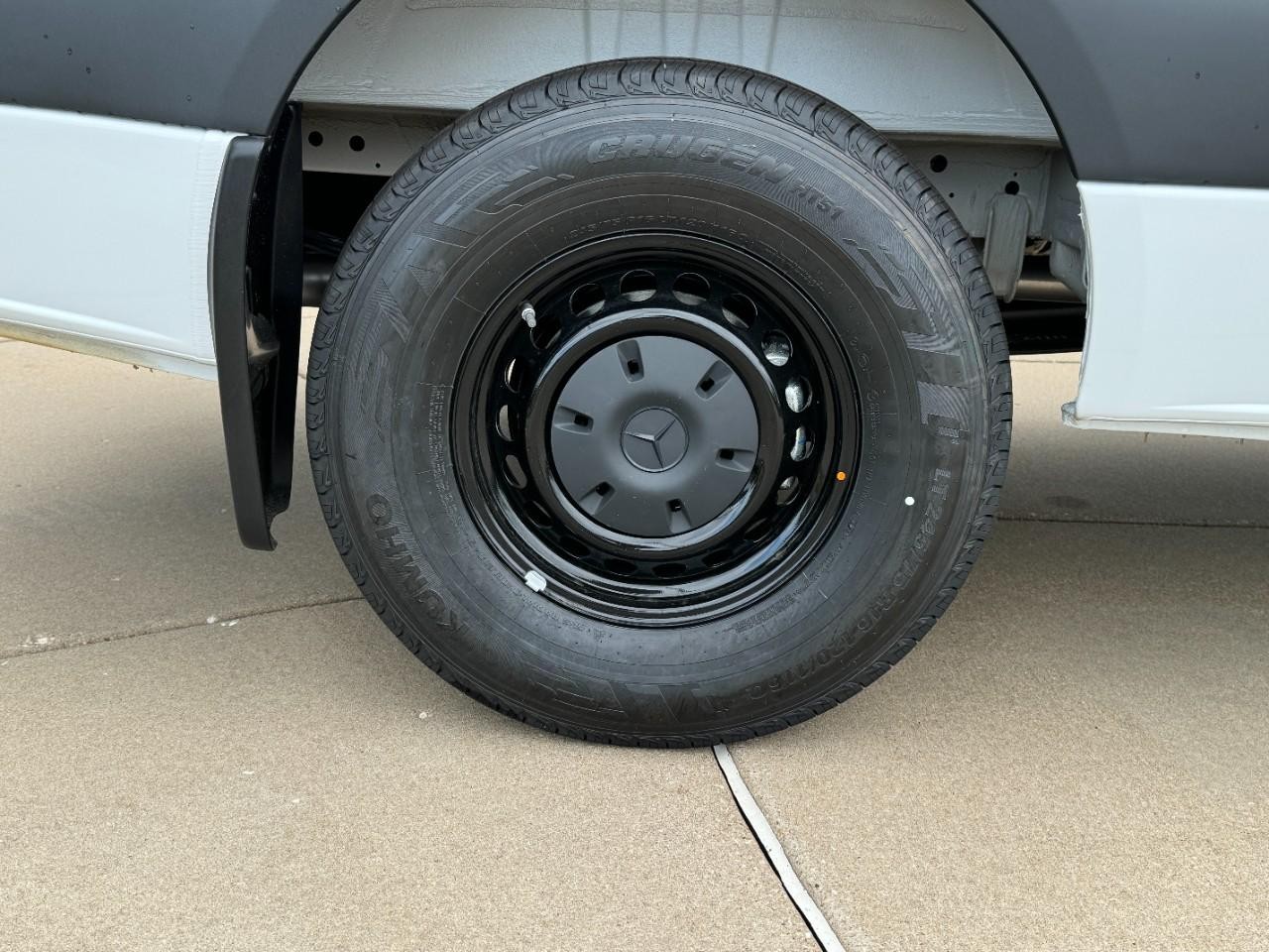 Mercedes-Benz Sprinter Cargo Van Vehicle Full-screen Gallery Image 5