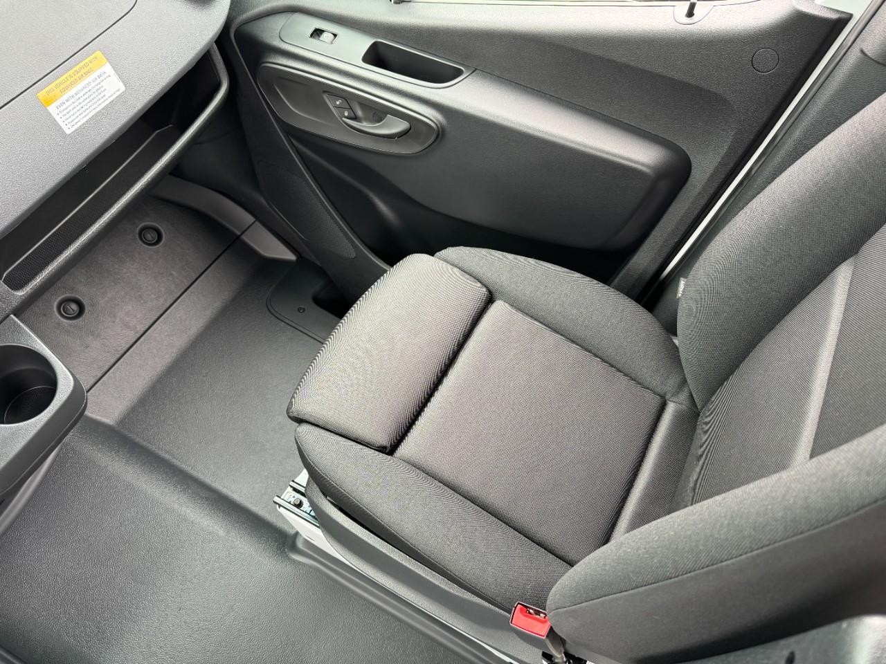 Mercedes-Benz Sprinter Cargo Van Vehicle Full-screen Gallery Image 16