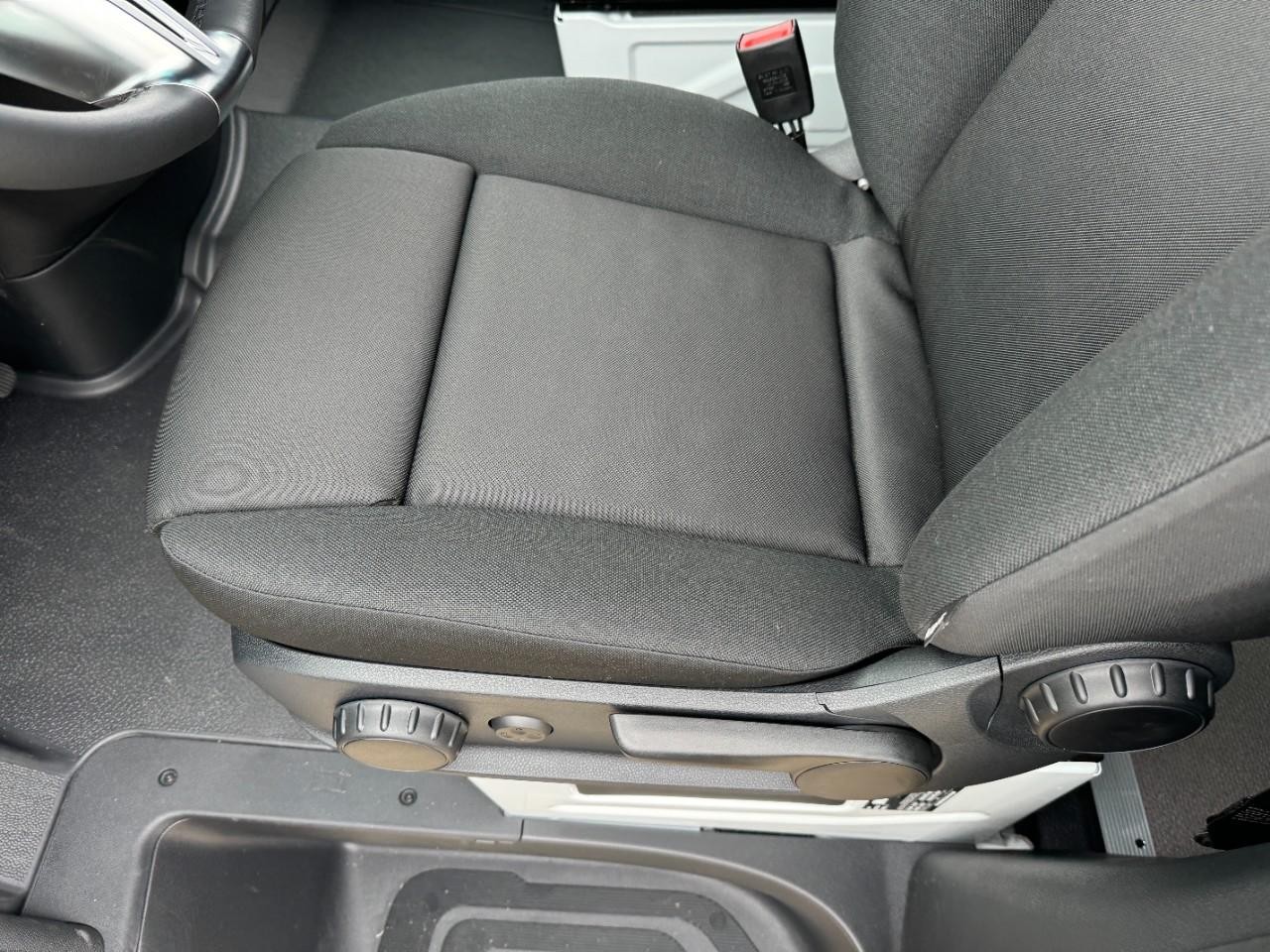 Mercedes-Benz Sprinter Cargo Van Vehicle Full-screen Gallery Image 26