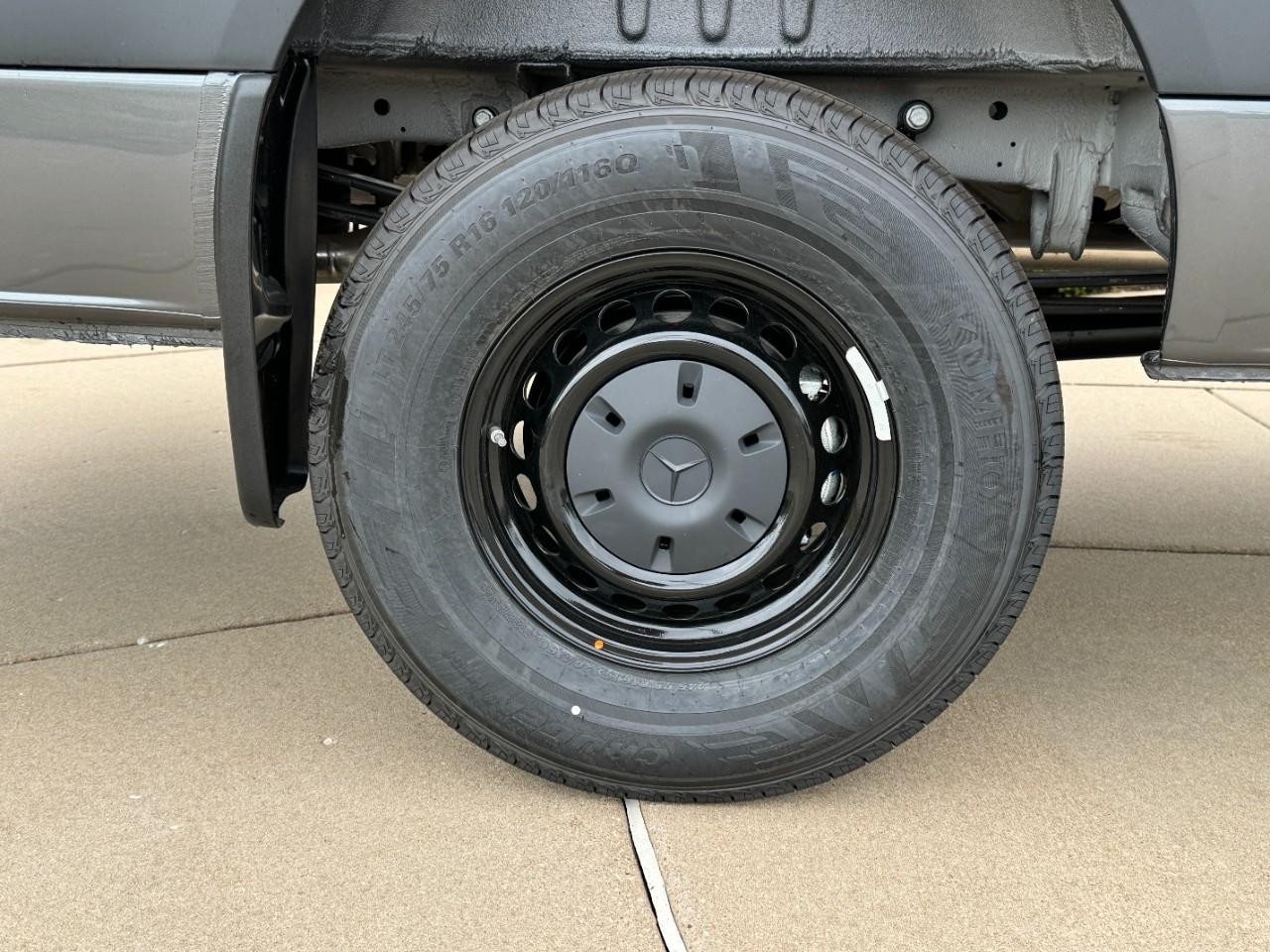 Mercedes-Benz Sprinter Cargo Van Vehicle Full-screen Gallery Image 5