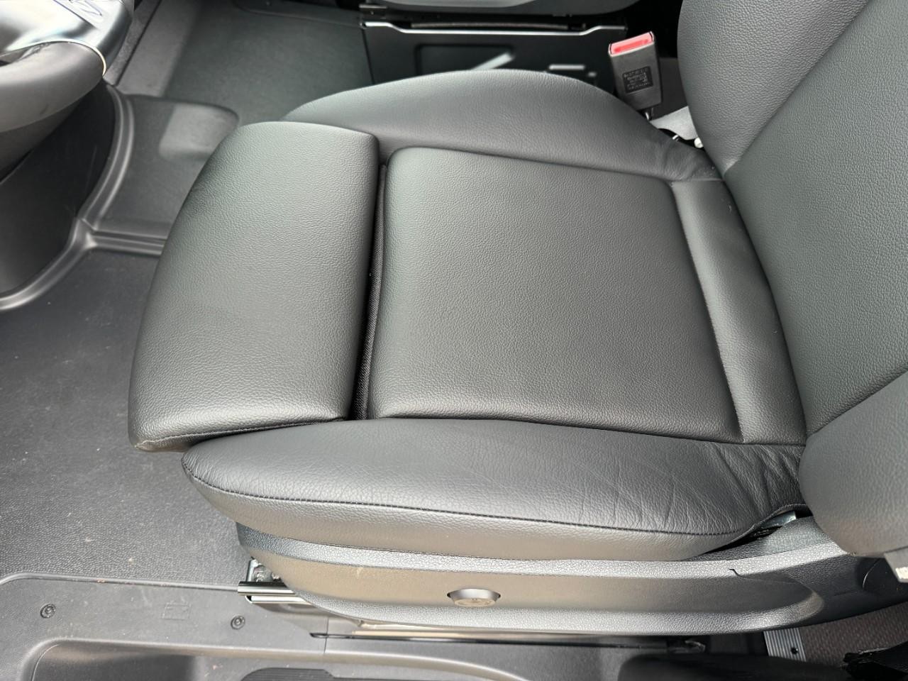 Mercedes-Benz Sprinter Cargo Van Vehicle Full-screen Gallery Image 25