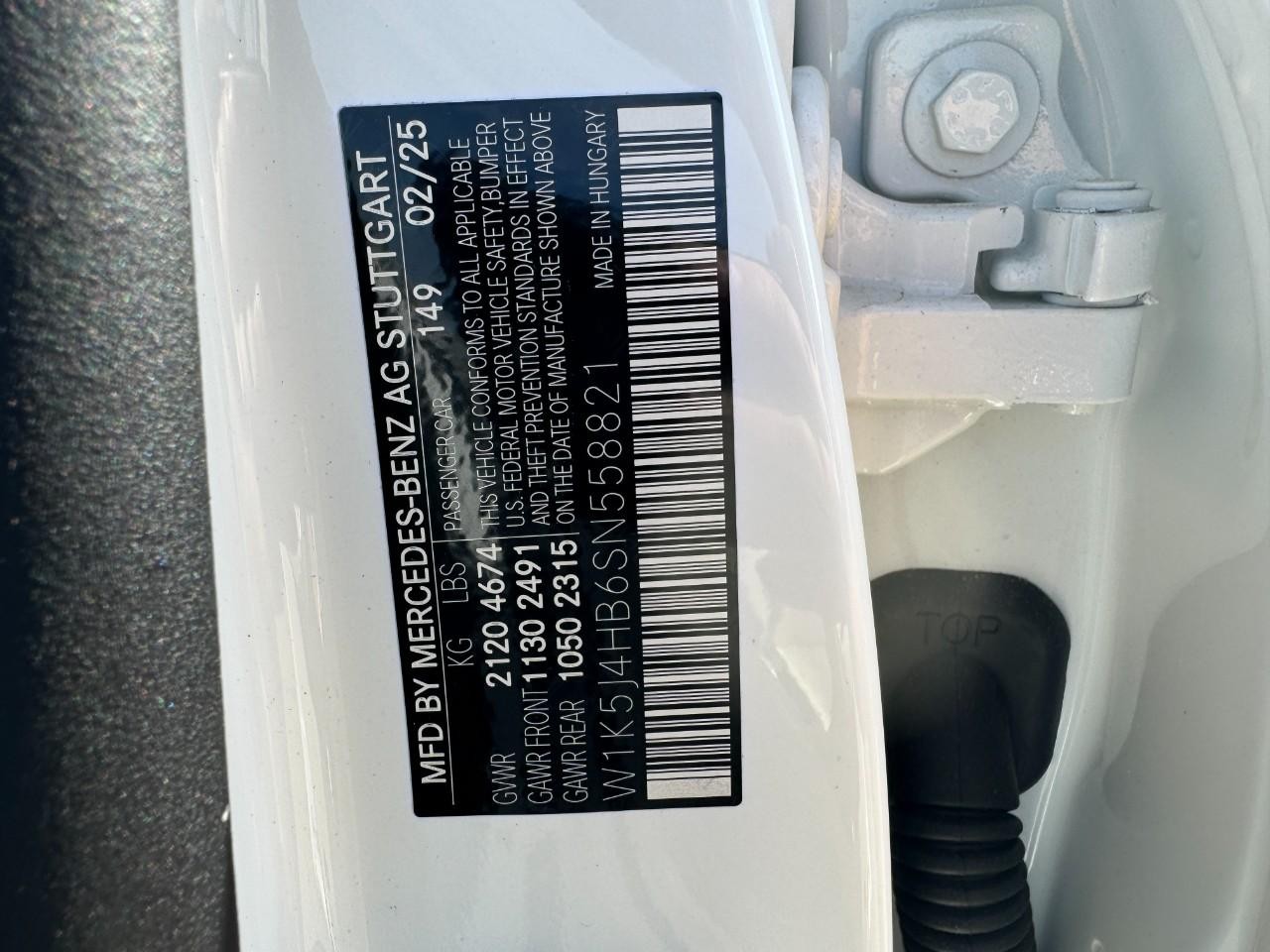 Mercedes-Benz CLA Vehicle Full-screen Gallery Image 37