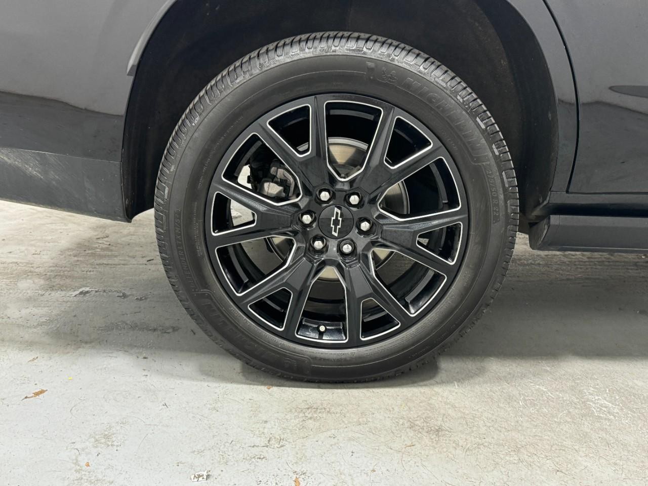 Chevrolet Tahoe Vehicle Full-screen Gallery Image 5