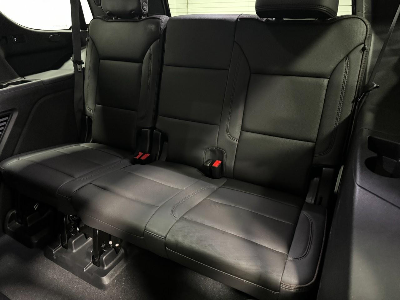 Chevrolet Tahoe Vehicle Full-screen Gallery Image 8