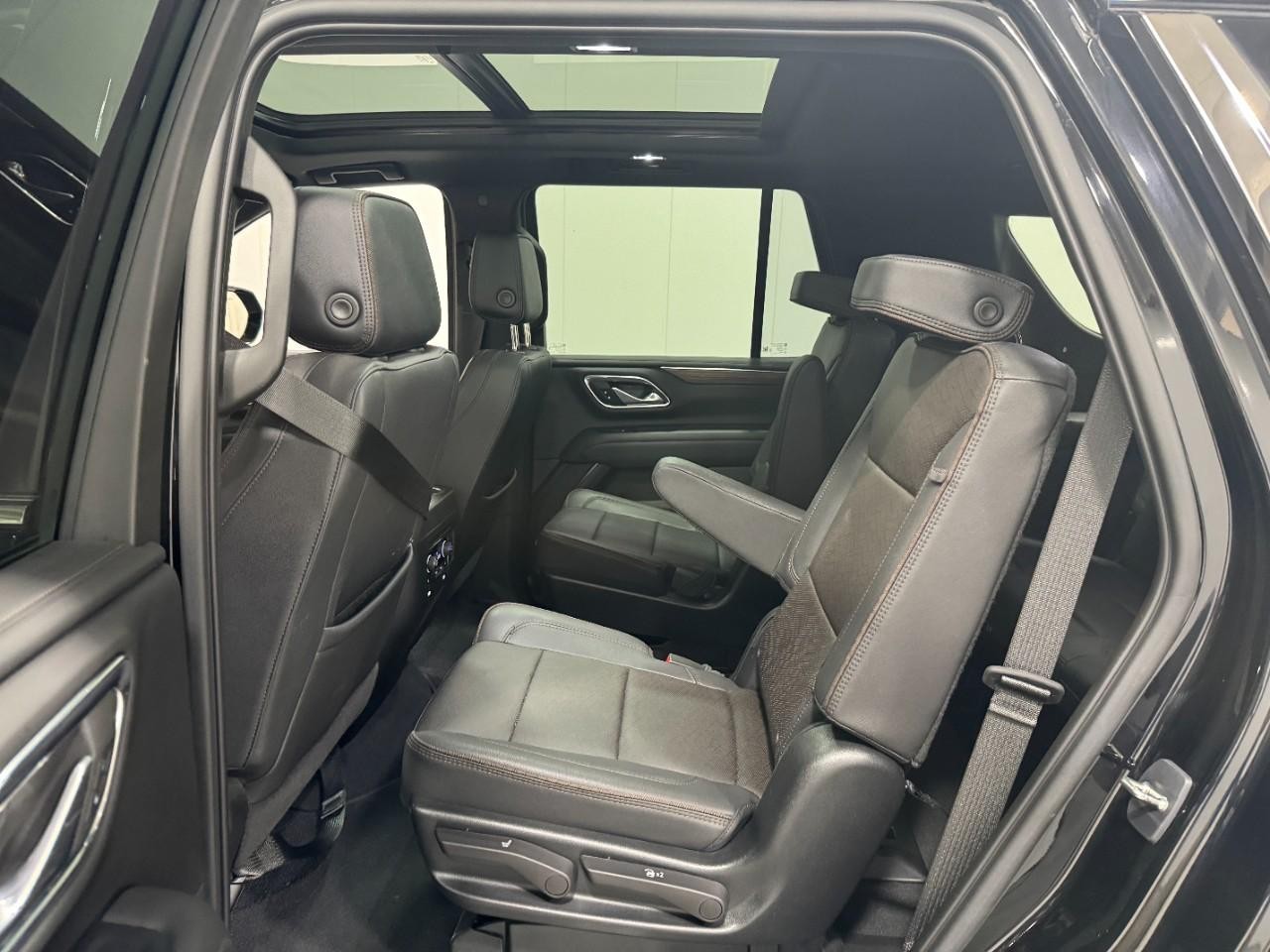 Chevrolet Tahoe Vehicle Full-screen Gallery Image 9