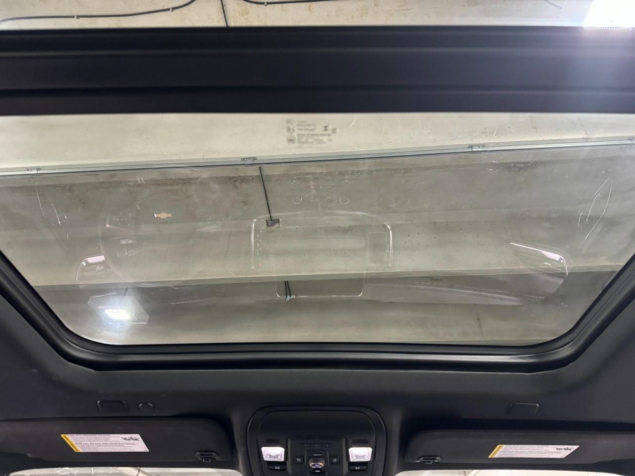 Chevrolet Tahoe Vehicle Full-screen Gallery Image 14