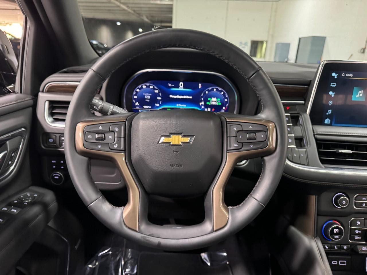 Chevrolet Tahoe Vehicle Full-screen Gallery Image 16