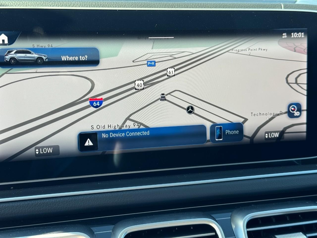 Mercedes-Benz GLE Vehicle Full-screen Gallery Image 24