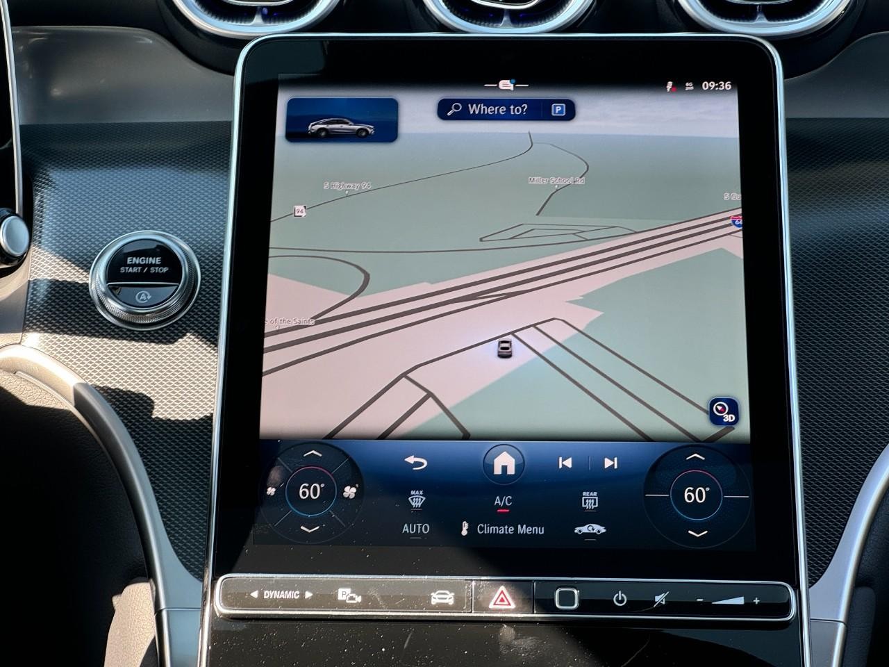 Mercedes-Benz GLC Vehicle Full-screen Gallery Image 14