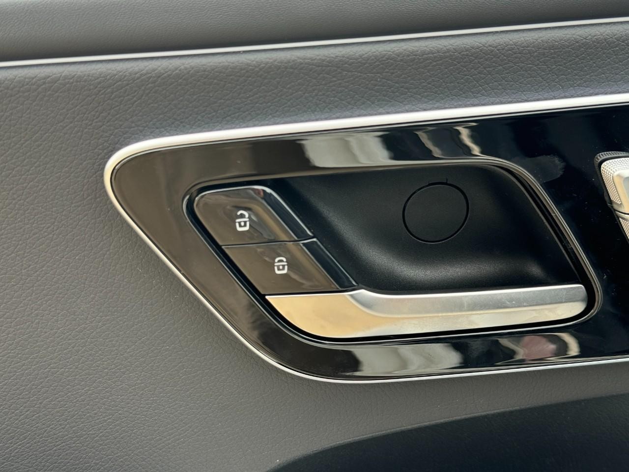 Mercedes-Benz CLE Vehicle Full-screen Gallery Image 22