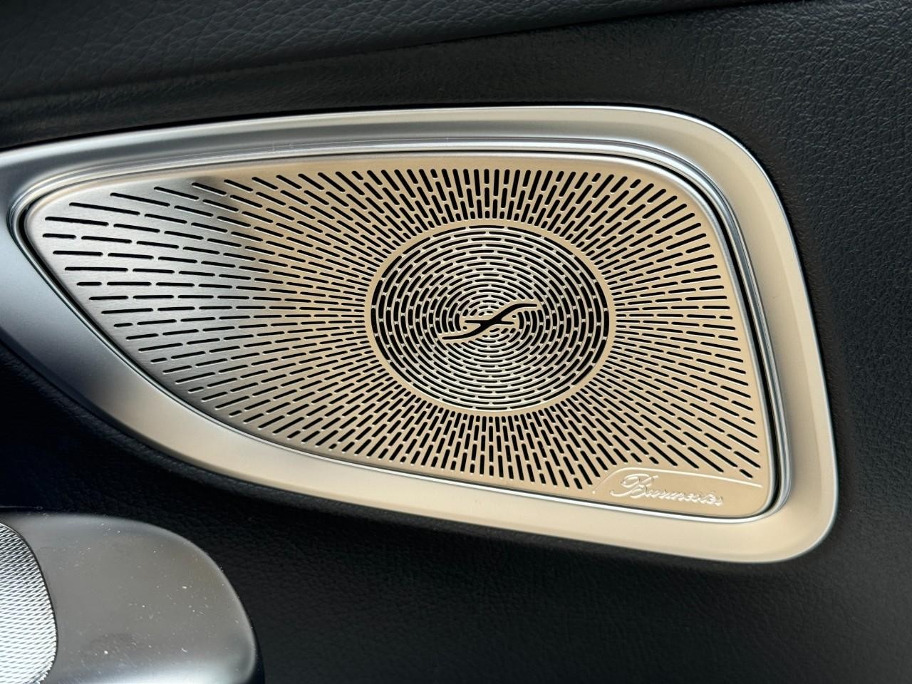 Mercedes-Benz CLE Vehicle Full-screen Gallery Image 24