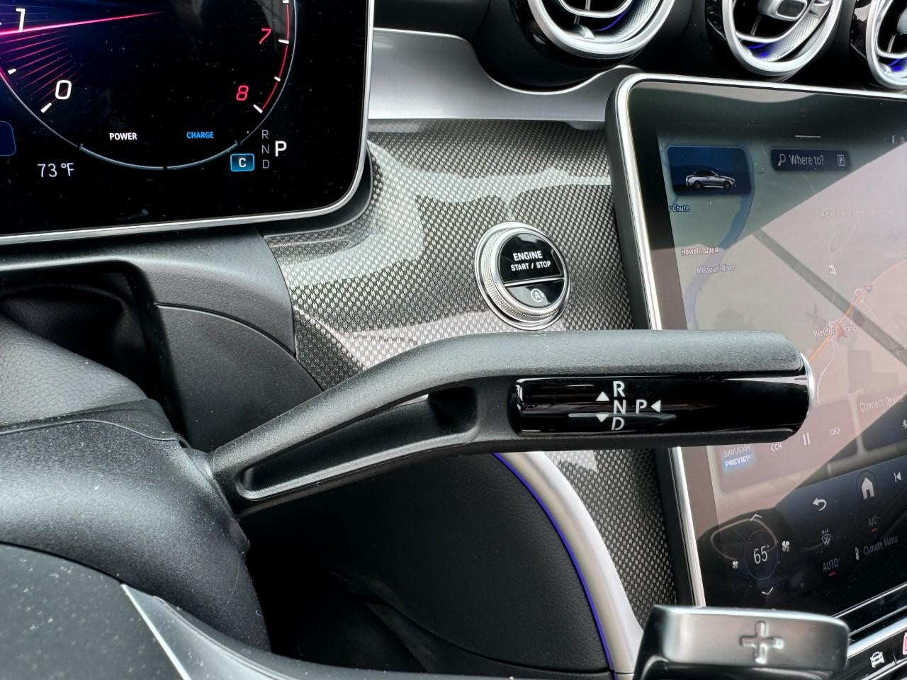 Mercedes-Benz CLE Vehicle Full-screen Gallery Image 32