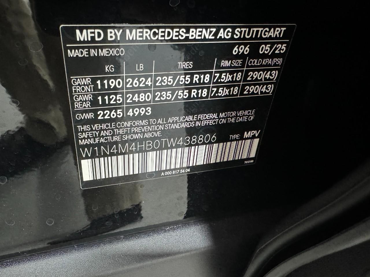 Mercedes-Benz GLB Vehicle Full-screen Gallery Image 37