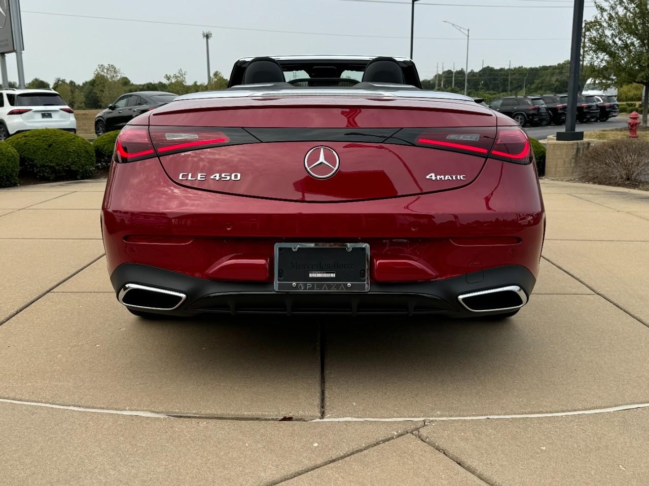 Mercedes-Benz CLE Vehicle Full-screen Gallery Image 9