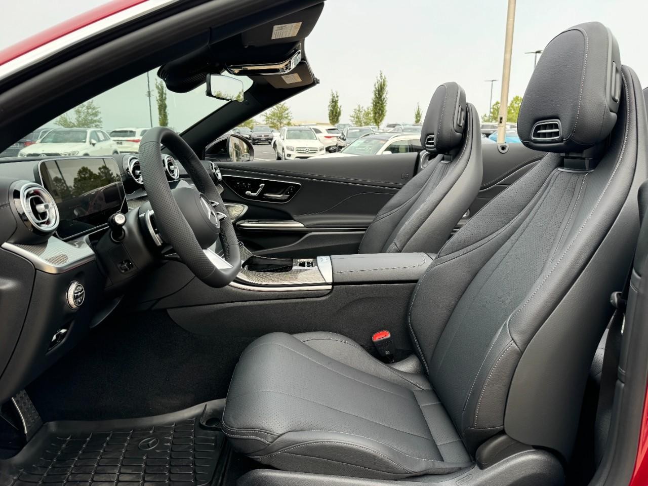 Mercedes-Benz CLE Vehicle Full-screen Gallery Image 27