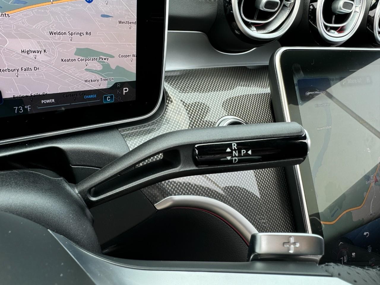 Mercedes-Benz CLE Vehicle Full-screen Gallery Image 34