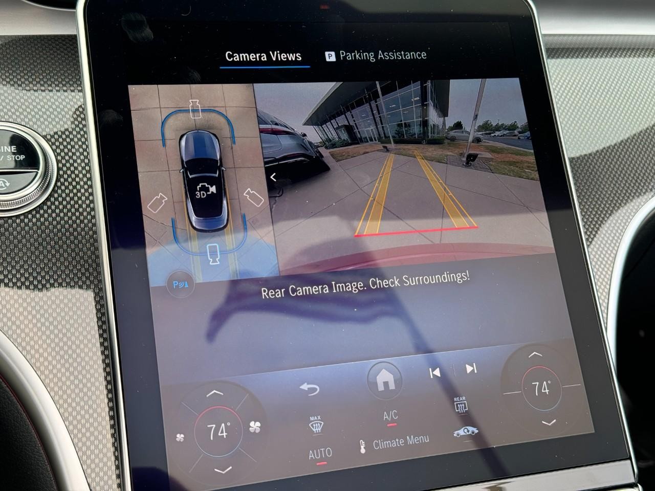 Mercedes-Benz CLE Vehicle Full-screen Gallery Image 35