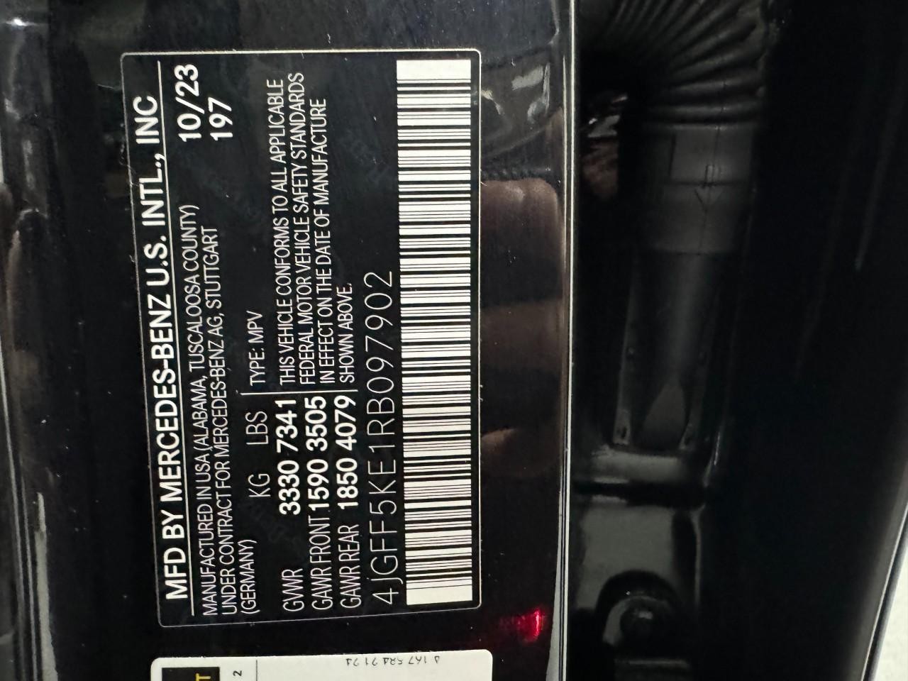 Mercedes-Benz GLS Vehicle Full-screen Gallery Image 41