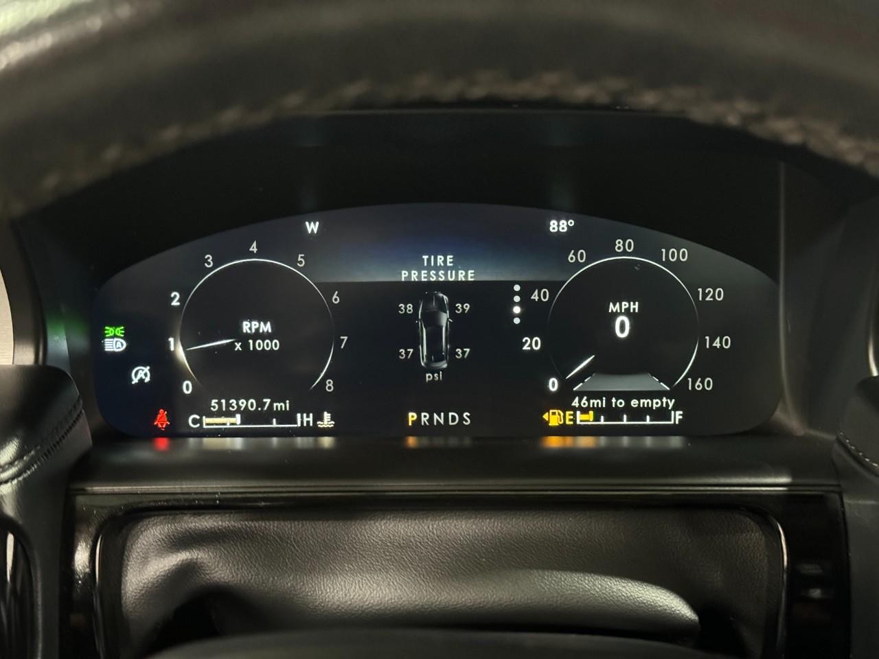 Lincoln Nautilus Vehicle Full-screen Gallery Image 29