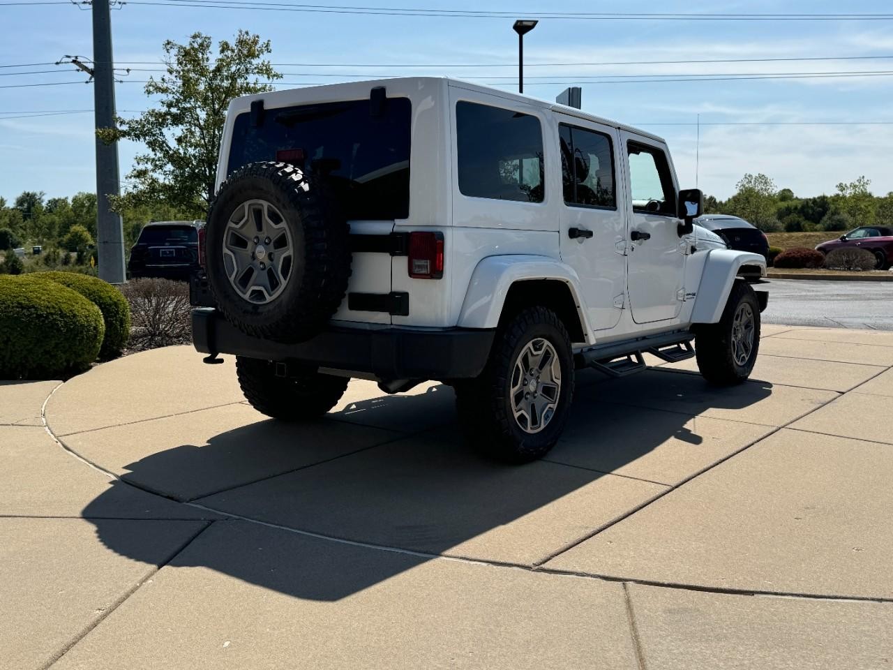 Jeep Wrangler JK Unlimited Vehicle Full-screen Gallery Image 4