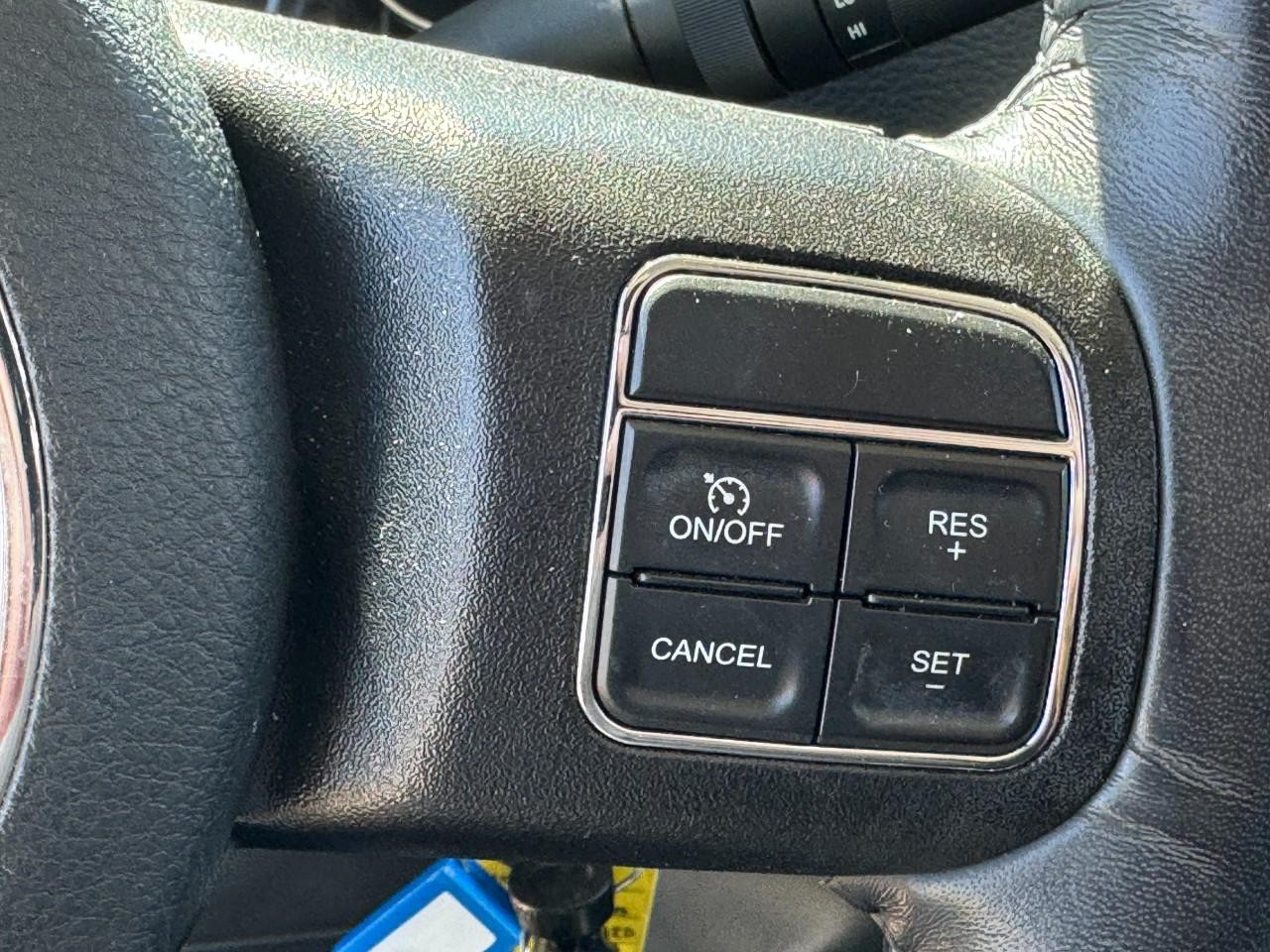 Jeep Wrangler JK Unlimited Vehicle Full-screen Gallery Image 26