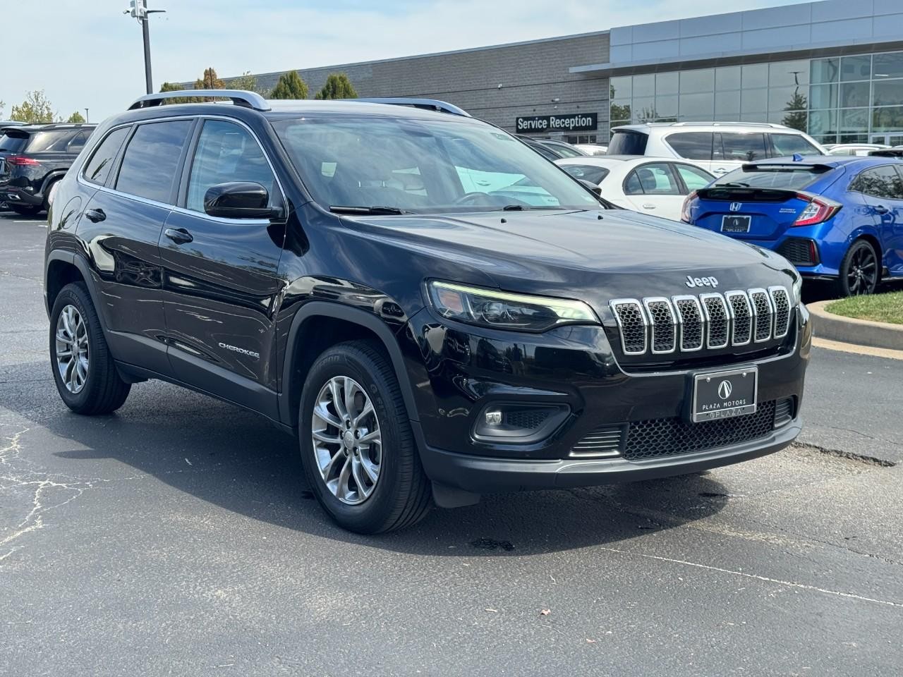 Jeep Cherokee Vehicle Full-screen Gallery Image 7