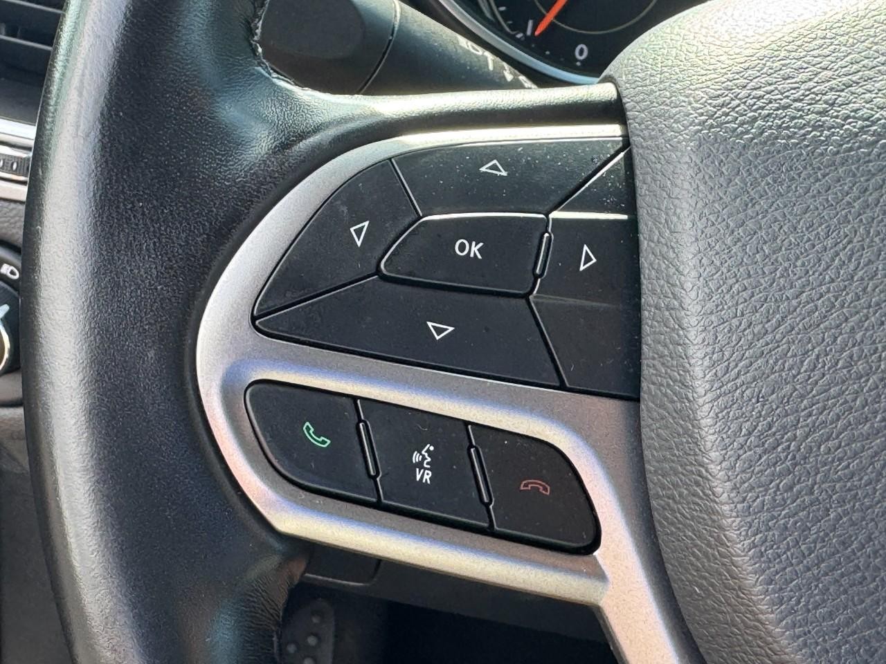 Jeep Cherokee Vehicle Full-screen Gallery Image 20