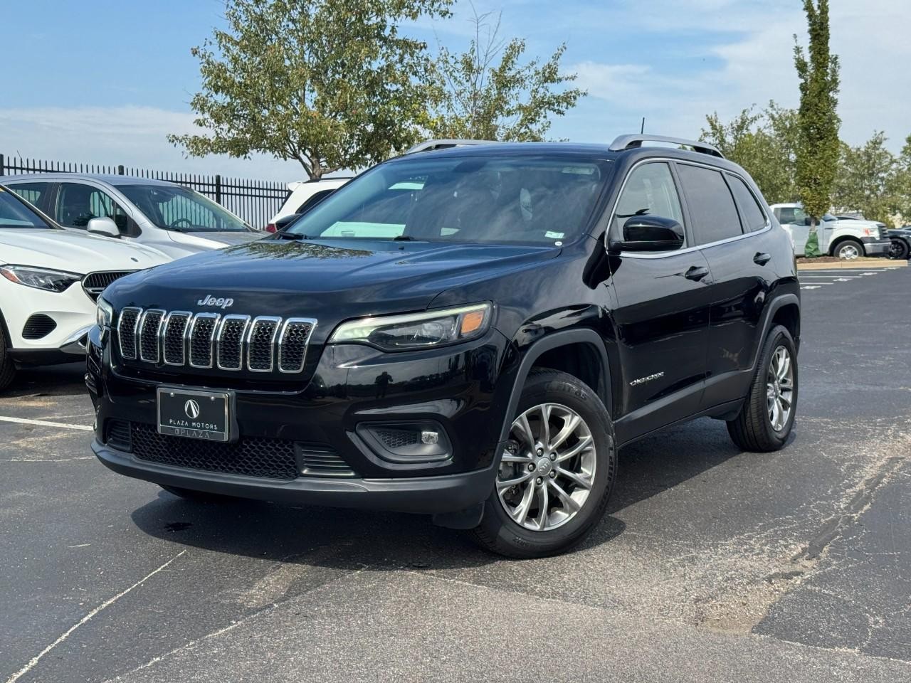 Jeep Cherokee Vehicle Full-screen Gallery Image 30
