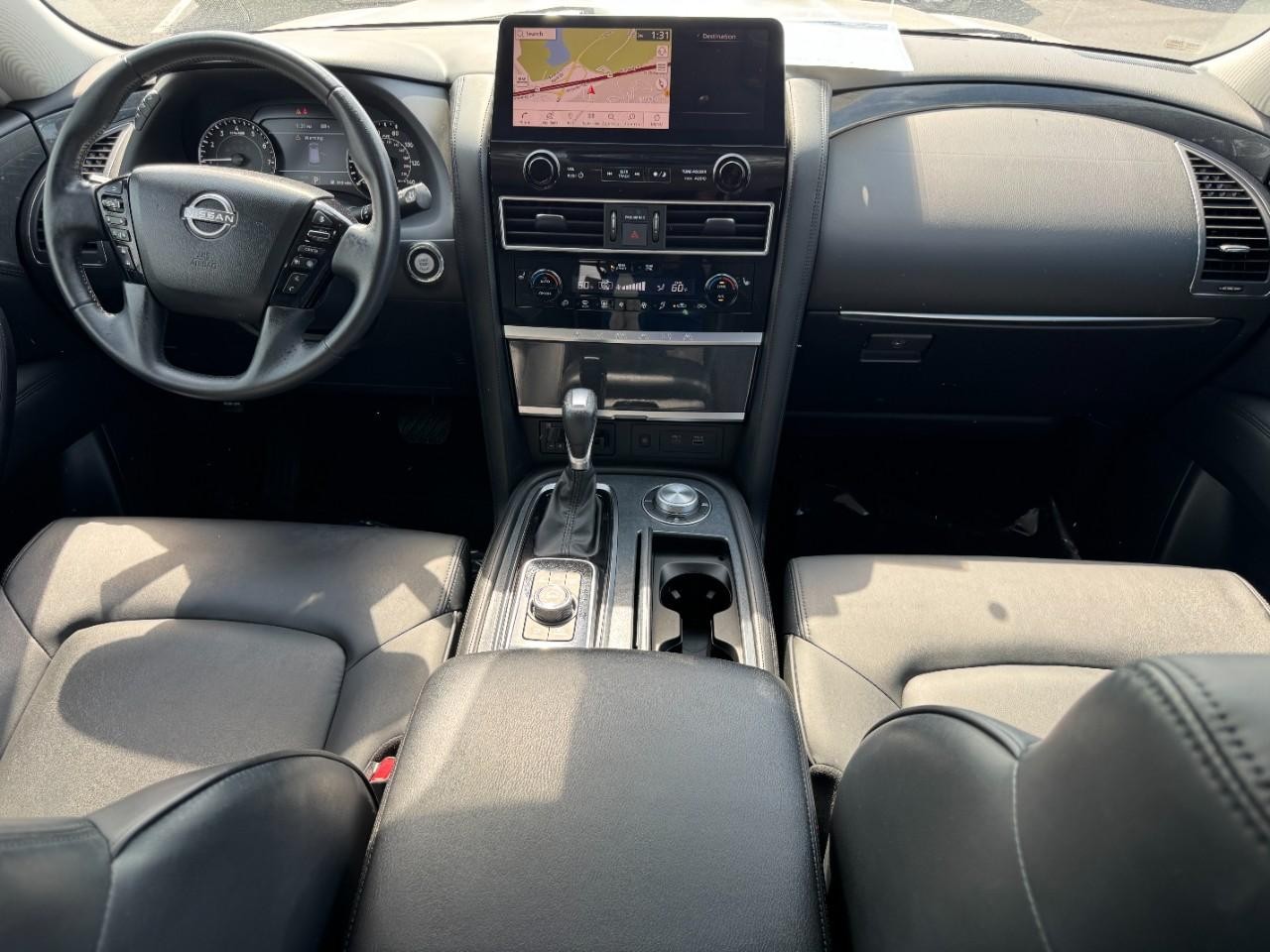 Nissan Armada Vehicle Full-screen Gallery Image 13