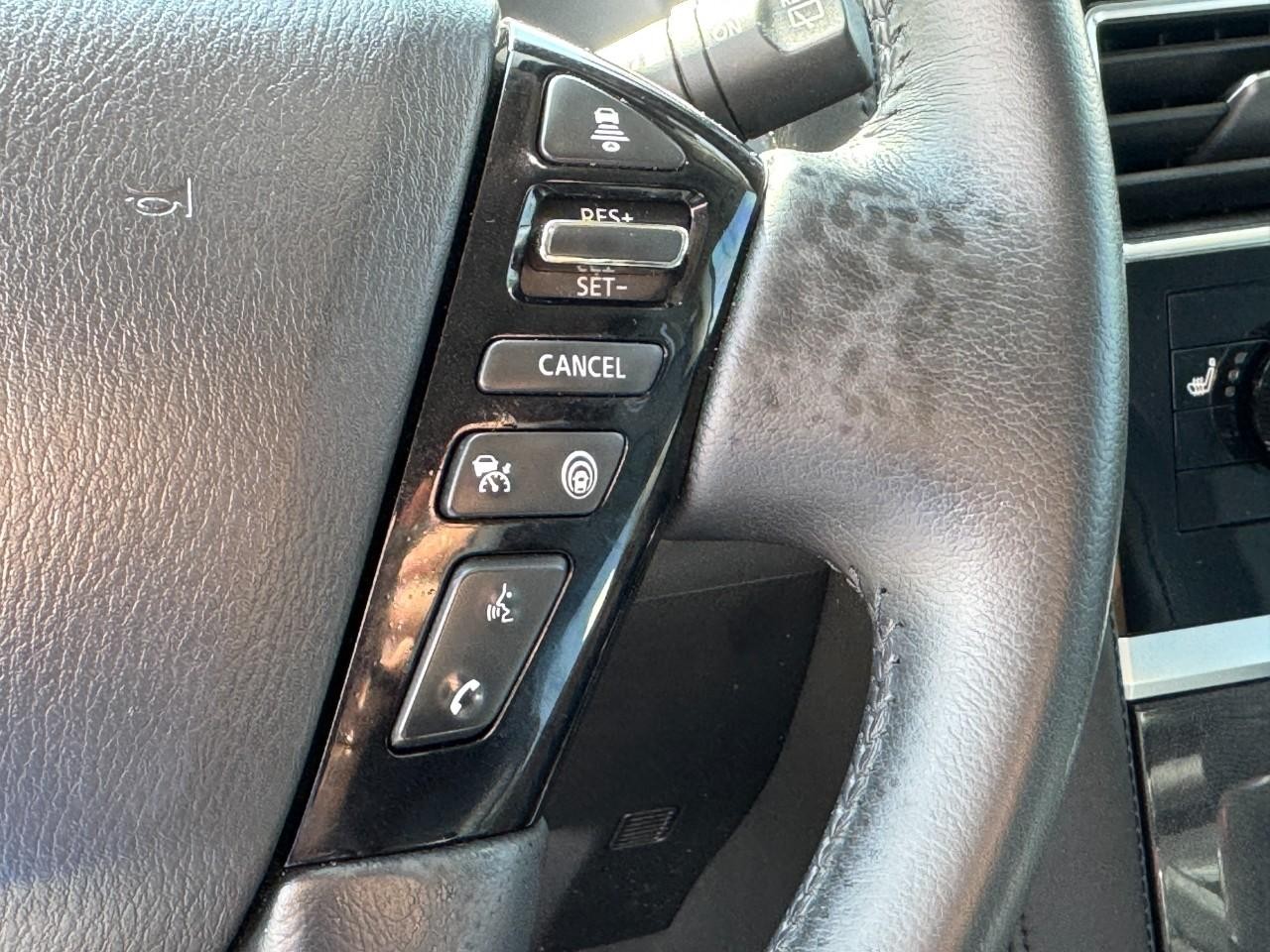 Nissan Armada Vehicle Full-screen Gallery Image 21