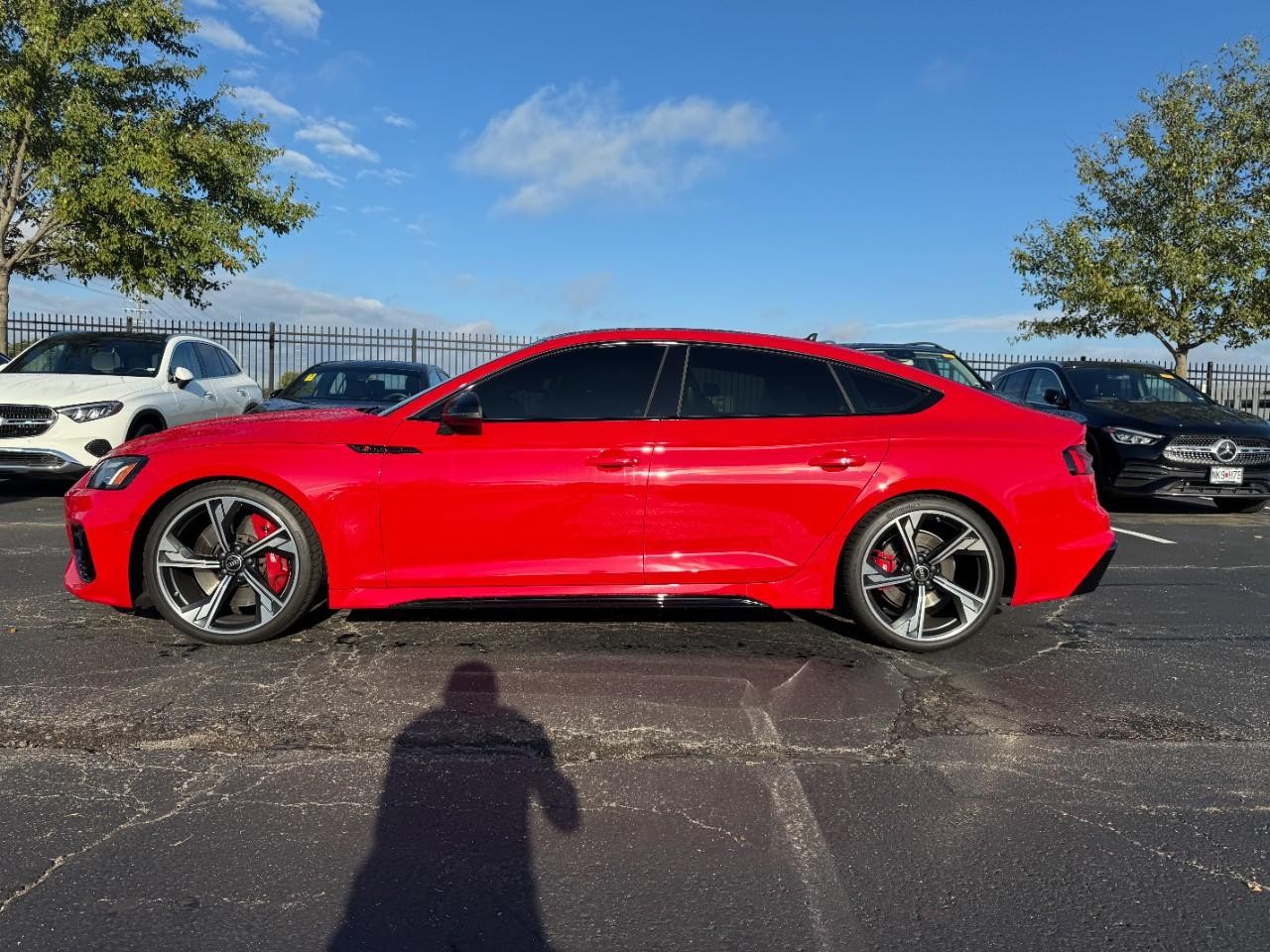 Audi RS 5 Sportback Vehicle Full-screen Gallery Image 2